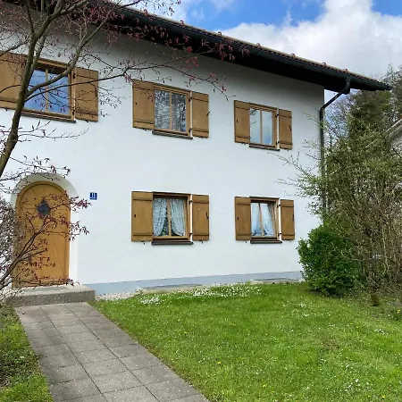 Modern Eingerichtete Mit 2 Schlafzimmern * Bergen (Traunstein)