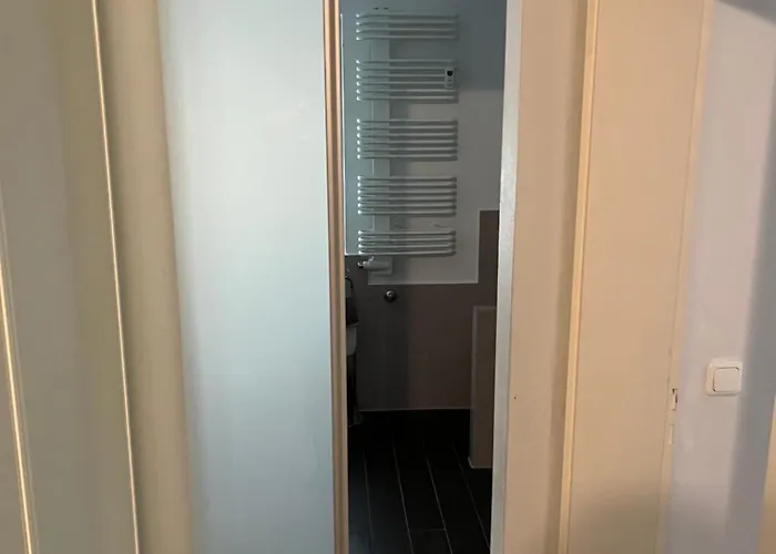 Modern Eingerichtete Mit 2 Schlafzimmern * Bergen (Traunstein)