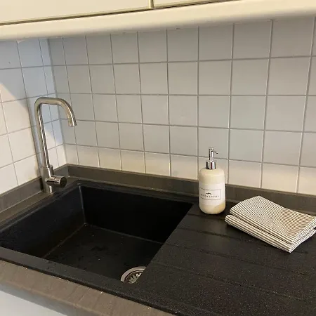 Modern Eingerichtete Mit 2 Schlafzimmern Apartment *